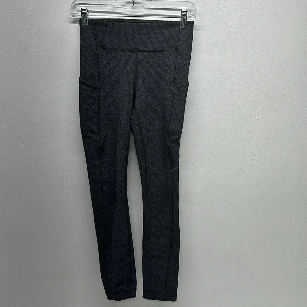 Lululemon Speed Up Tight Pants Power Luxtreme Variegated Knit Gray Black Size 4